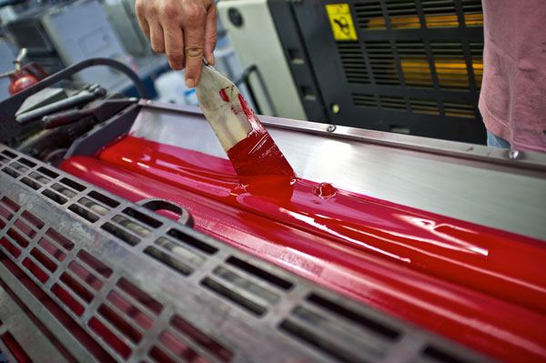 The-Ultimate-Guide-to-UV-Ink-in-Offset-Printing